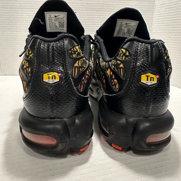 Nike Air Max Plus BRIXTON Graffiti Men's Limited Edition Runners Sneakers Jogger - Picture 3 of 6